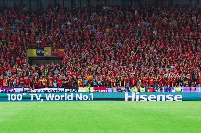 V站体育新闻-【欧洲杯】蒂耶勒曼丁丁建功，比利时2比0罗马尼亚